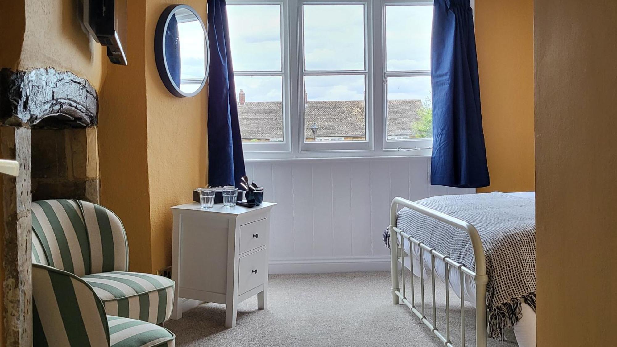 Unicorn 3* Deddington